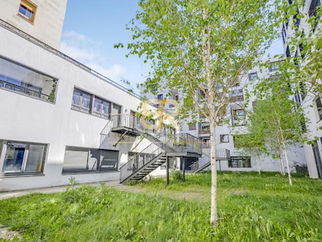 Vente Appartement 4 pièces 75 m2 Pantin