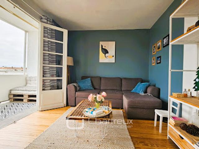 Vente Appartement 4 pièces 76.27 m2 Royan