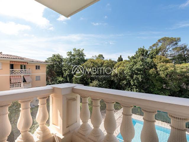 Vente Appartement 4 pièces 76 m2 Frejus