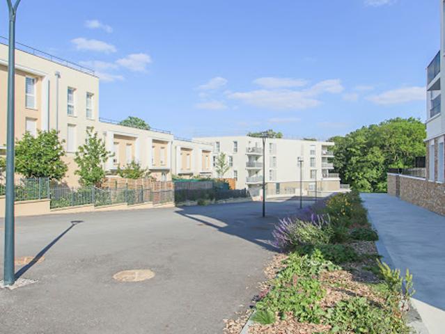 Vente Appartement 4 pièces 76 m2 Poissy