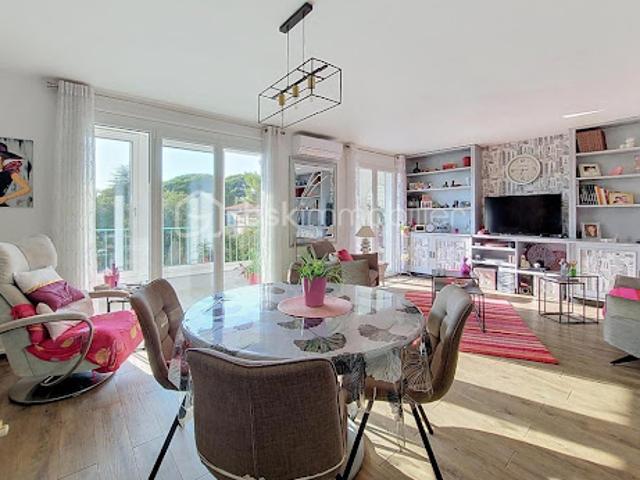 Vente Appartement 4 pièces 76 m2 Six Fours les Plages