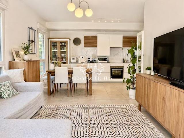 Vente Appartement 4 pièces 78.54 m2 Lyon 7ème