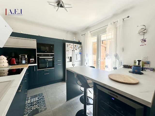 Vente Appartement 4 pièces 78.74 m2 Six Fours les Plages