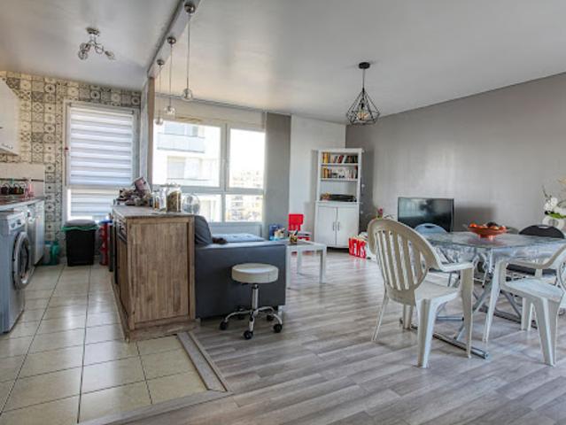 Vente Appartement 4 pièces 77.4 m2 Cergy