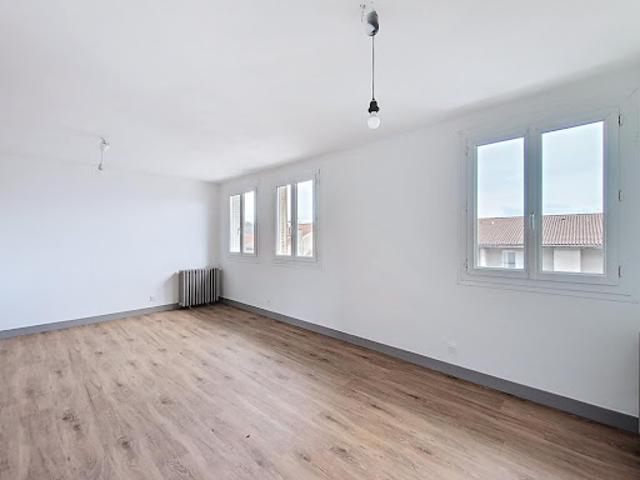 Vente Appartement 4 pièces 78 m2 Aurillac