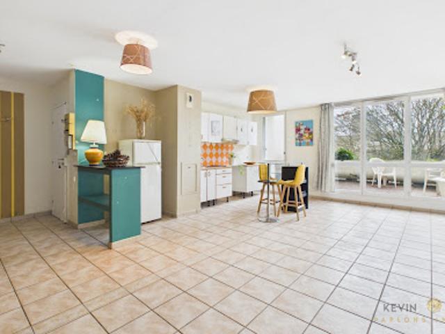 Vente Appartement 4 pièces 78 m2 Évry Courcouronnes