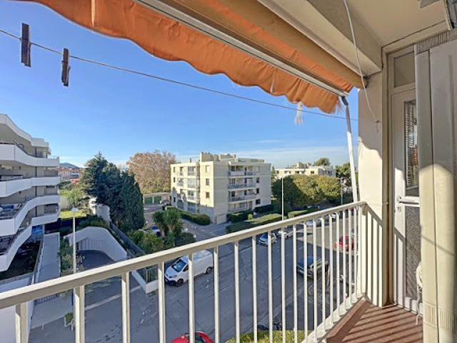 Vente Appartement 4 pièces 78 m2 Marseille 8ème