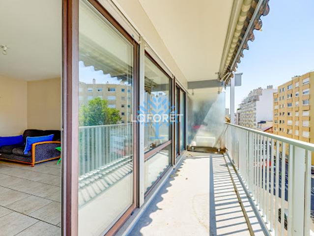 Vente Appartement 4 pièces 79.43 m2 Paris 11ème