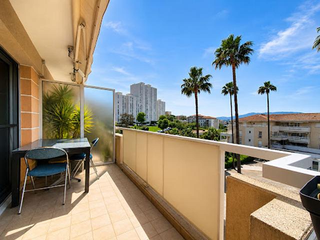 Vente Appartement 4 pièces 79.32 m2 Le Cannet