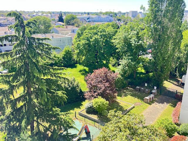 Vente Appartement 4 pièces 79 m2 Begles