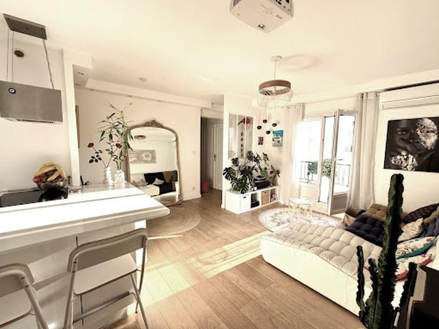 Vente Appartement 4 pièces 79 m2 Marseille 8ème