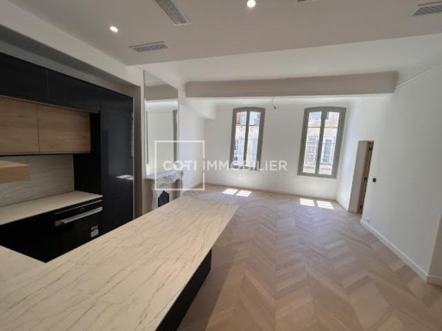 Vente Appartement 4 pièces 83 m2 Aix en Provence