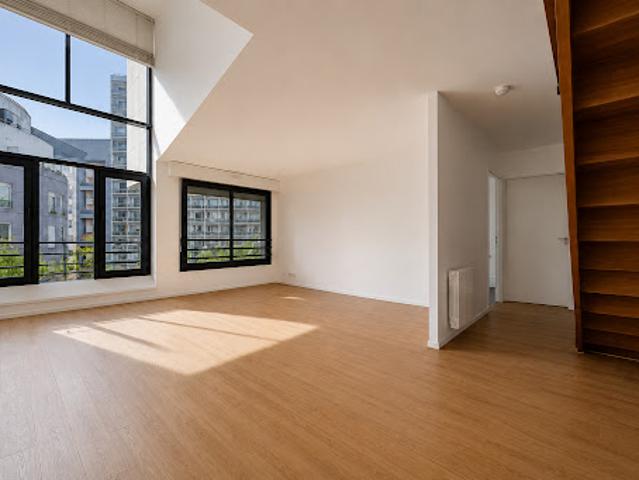 Vente Appartement 4 pièces 83 m2 Paris 15ème