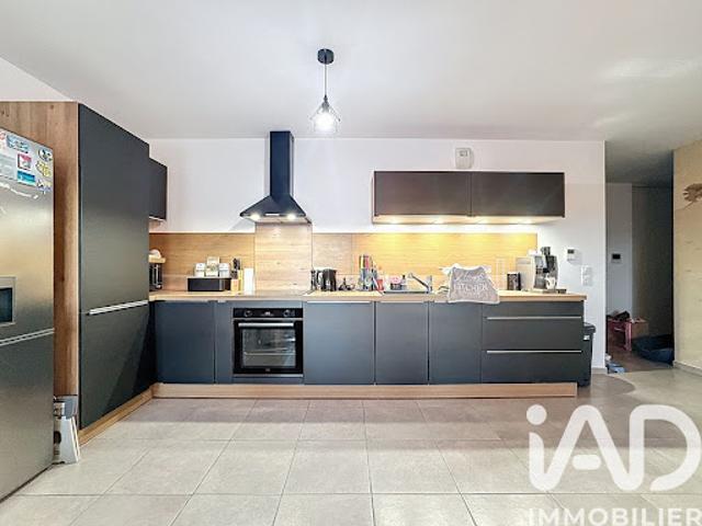 Vente Appartement 4 pièces 83 m2 Saint Pierre en Faucigny