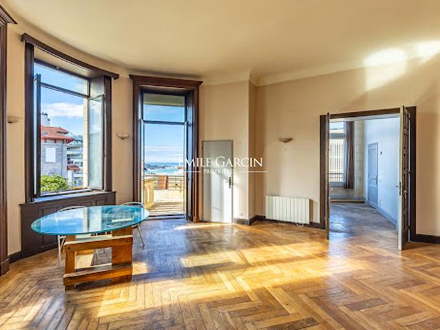 Vente Appartement 4 pièces 80.69 m2 Biarritz