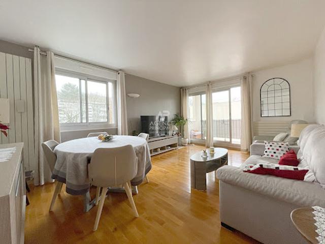Vente Appartement 4 pièces 80 m2 Chaville