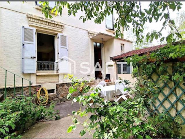 Vente Appartement 4 pièces 80 m2 Courbevoie