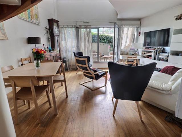 Vente Appartement 4 pièces 80 m2 Paris 19ème