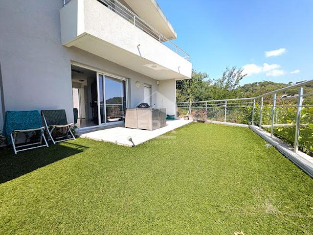 Vente Appartement 4 pièces 80 m2 Saint Laurent du Var