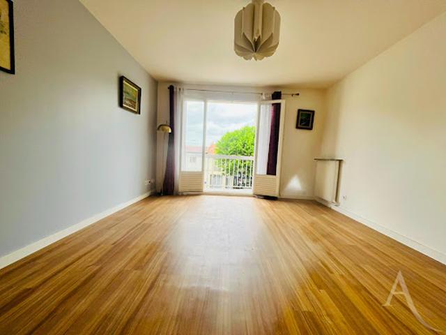 Vente Appartement 4 pièces 81.86 m2 Montreuil