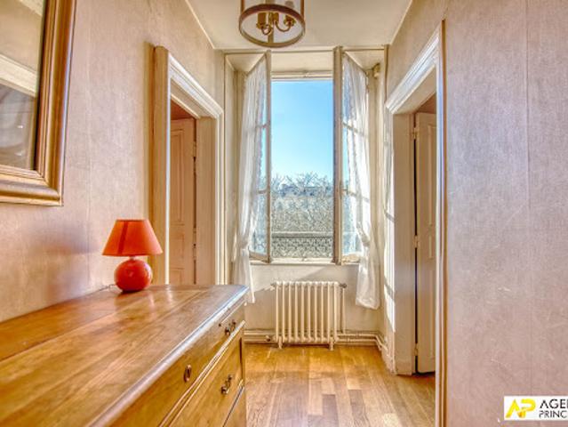 Vente Appartement 4 pièces 81 m2 Versailles