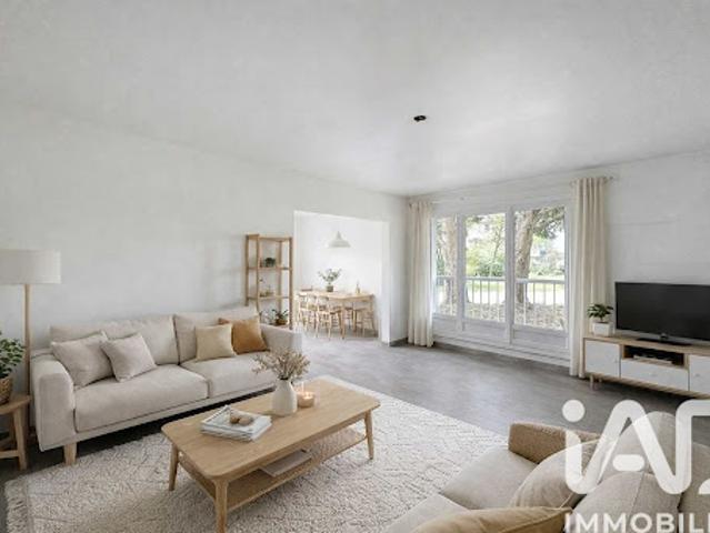 Vente Appartement 4 pièces 81 m2 Magny les Hameaux