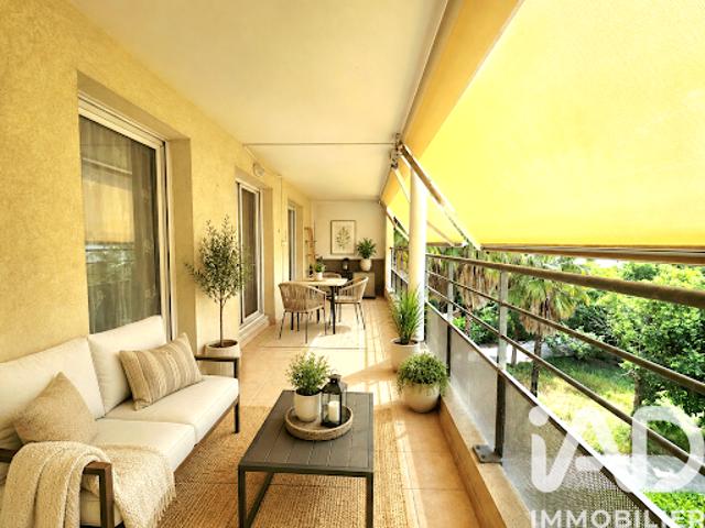Vente Appartement 4 pièces 81 m2 Nimes