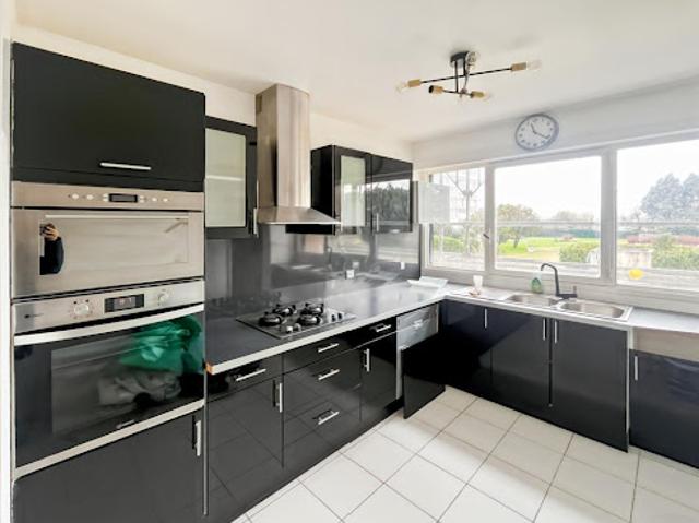 Vente Appartement 4 pièces 81 m2 Pontoise