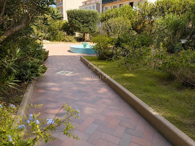 Vente Appartement 4 pièces 82.64 m2 Marseille 7ème