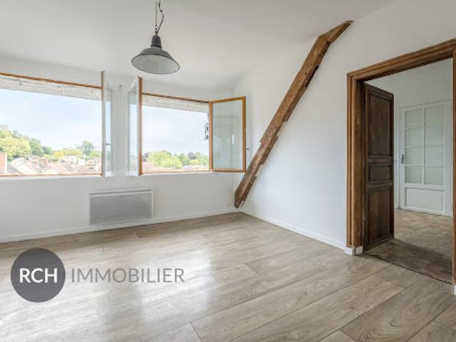 Vente Appartement 4 pièces 82.87 m2 Montfort l'Amaury