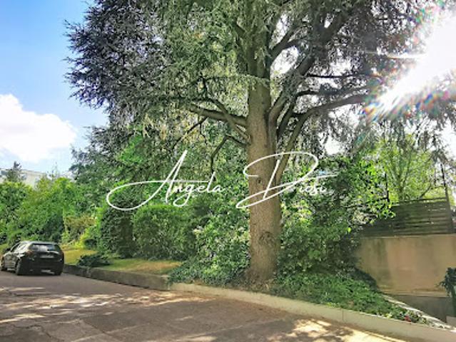 Vente Appartement 4 pièces 82.02 m2 Sceaux