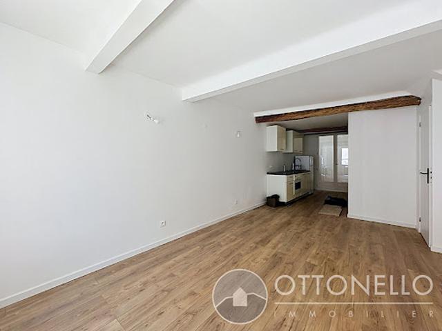 Vente Appartement 4 pièces 75.2 m2 Roquebrune sur Argens
