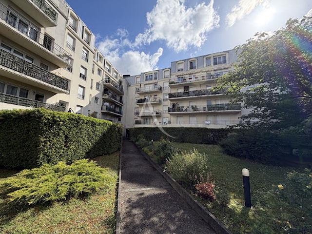 Vente Appartement 4 pièces 82.1 m2 Drancy