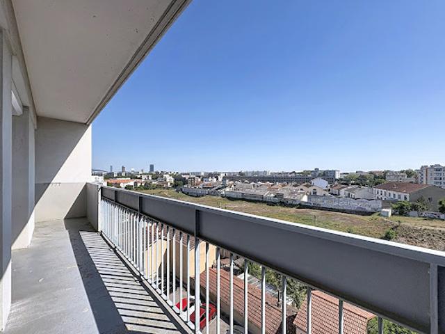 Vente Appartement 4 pièces 82.2 m2 Lyon 8ème
