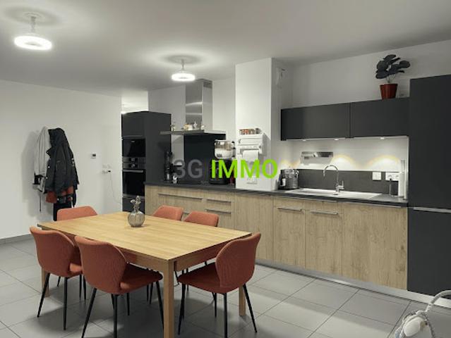 Vente Appartement 4 pièces 82.34 m2 Saint Pierre en Faucigny