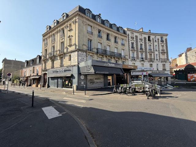 Vente Appartement 4 pièces 82 m2 Villemomble