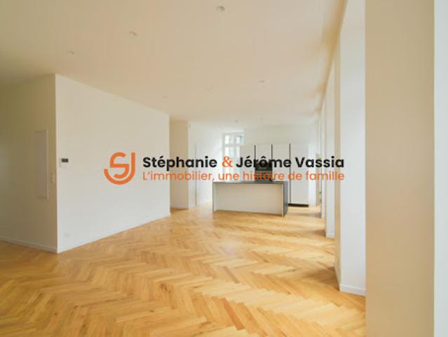 Vente Appartement 4 pièces 82 m2 Bagneres de luchon