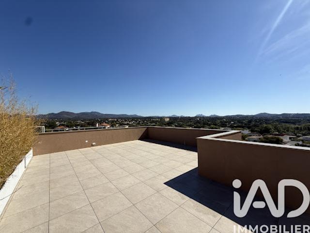 Vente Appartement 4 pièces 82 m2 Frejus