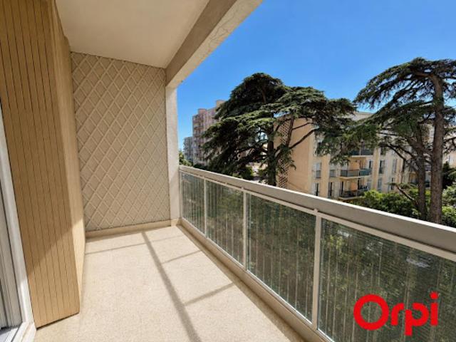Vente Appartement 4 pièces 82 m2 Marseille 4ème