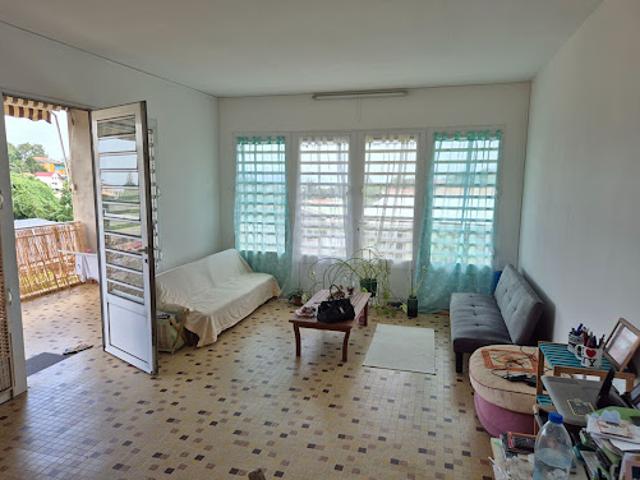 Vente Appartement 4 pièces 87.68 m2 Fort de france