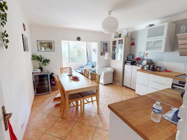 Vente Appartement 4 pièces 87 m2 Hyeres