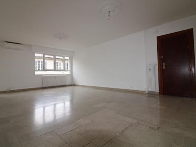 Vente Appartement 4 pièces 87 m2 Nimes