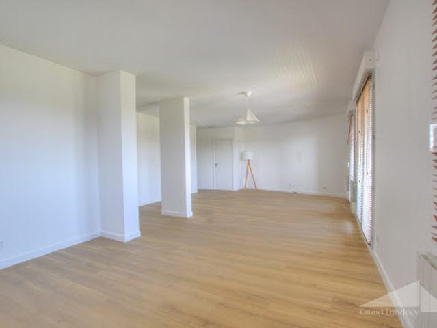 Vente Appartement 4 pièces 84 m2 Thoiry