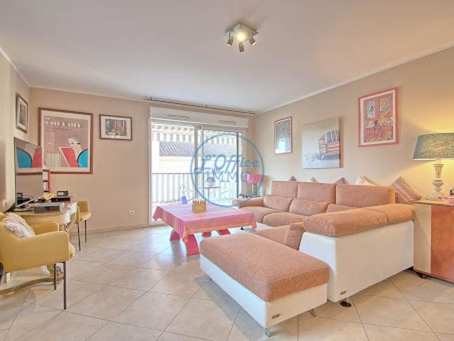 Vente Appartement 4 pièces 85.44 m2 Carqueiranne