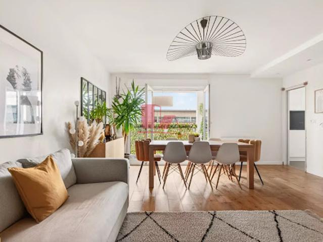 Vente Appartement 4 pièces 85.44 m2 Issy les Moulineaux