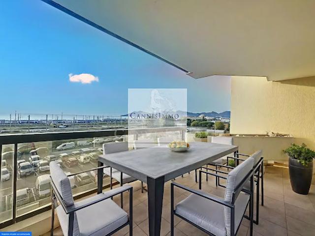 Vente Appartement 4 pièces 85.33 m2 Cannes la bocca