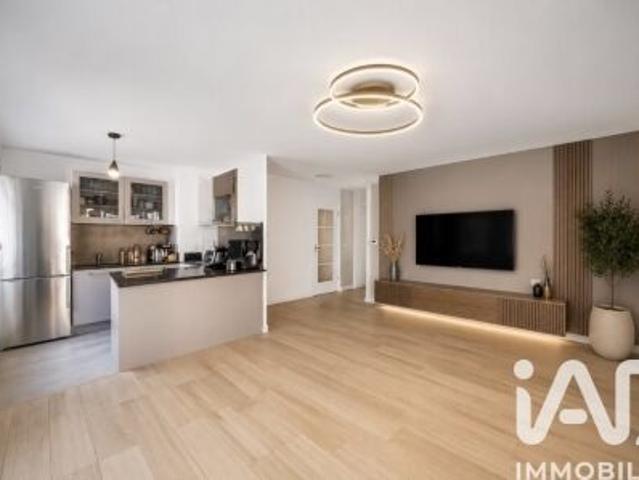Vente Appartement 4 pièces 85 m2 Suresnes