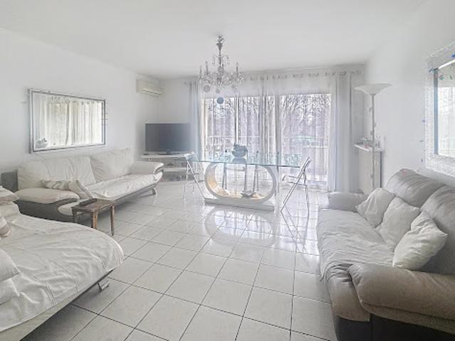 Vente Appartement 4 pièces 86.78 m2 Marseille 8ème