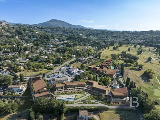 Vente Appartement 4 pièces 86.37 m2 Châteauneuf Grasse