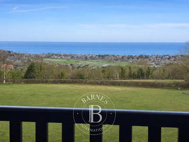 Vente Appartement 4 pièces 88.67 m2 Tourgéville